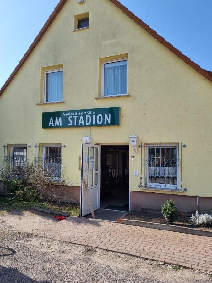 Pension Am Stadion Koelleda Ngoại thất bức ảnh
